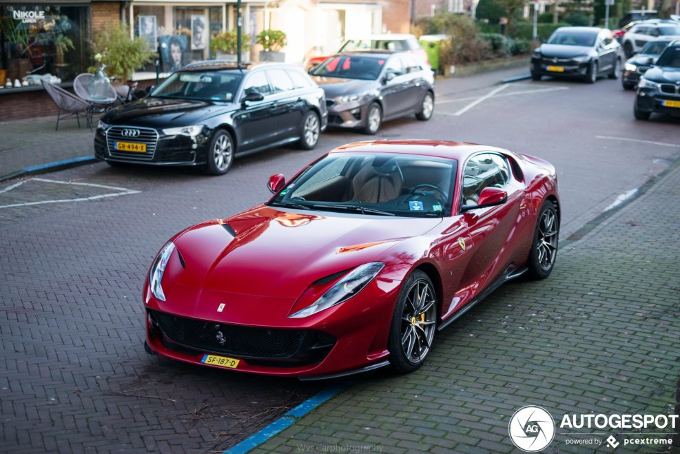 Ferrari 812 Суперфаст