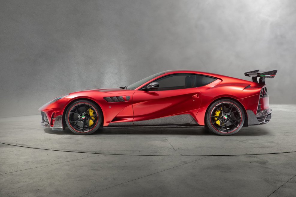 Ferrari 812 Суперфаст