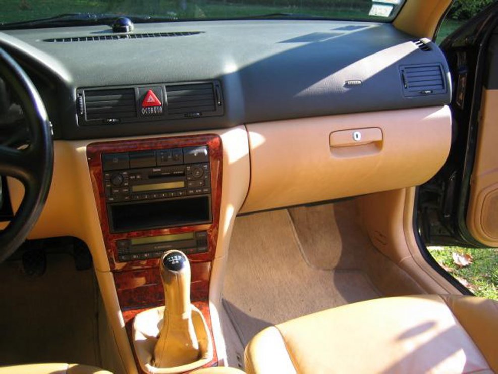 Skoda Octavia a4 салон