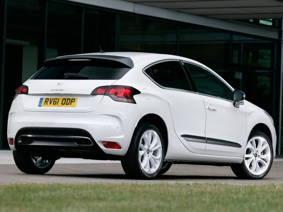 Citroen ds4 хэтчбек