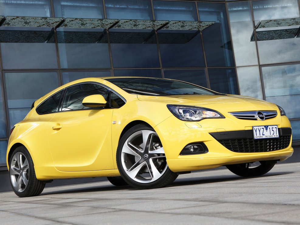 Opel Astra GTC 2013