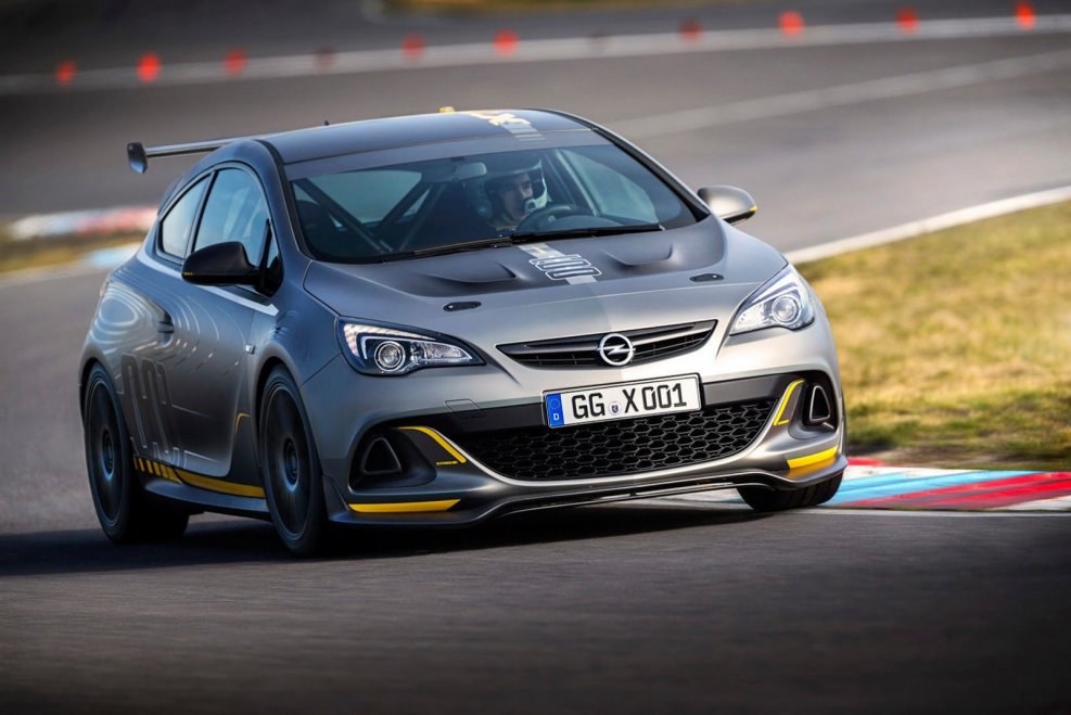 Opel Astra j OPC седан