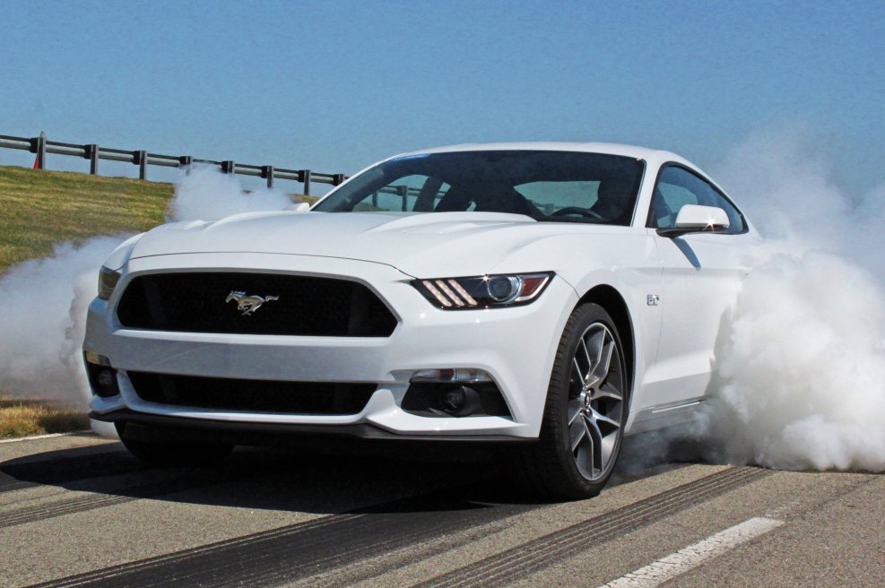 Ford Mustang 2015 White
