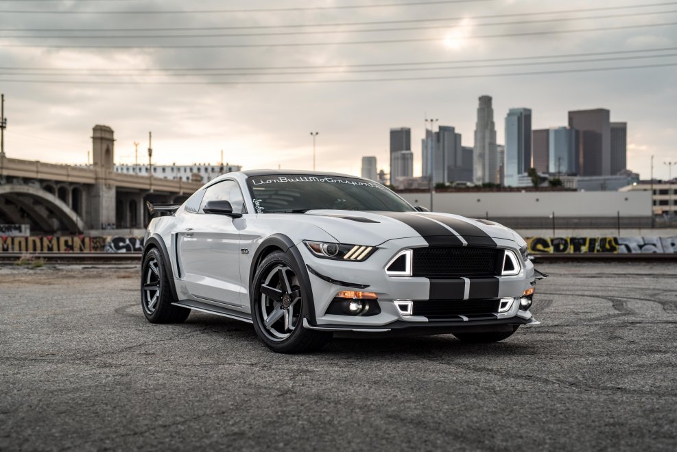 Ford Mustang 2015 White
