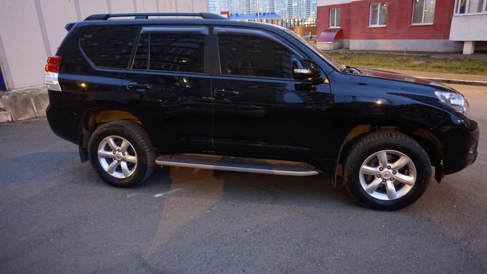 Toyota Land Cruiser Prado r18