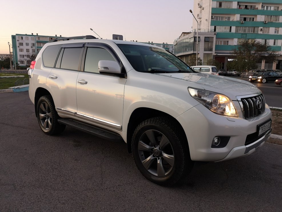 Toyota Land Cruiser Prado r20