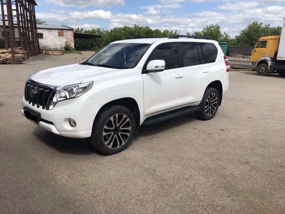 Toyota Land Cruiser Prado r20 2020