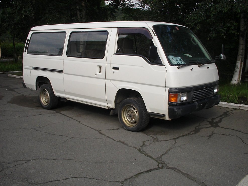 Nissan Homy e24 грузовой