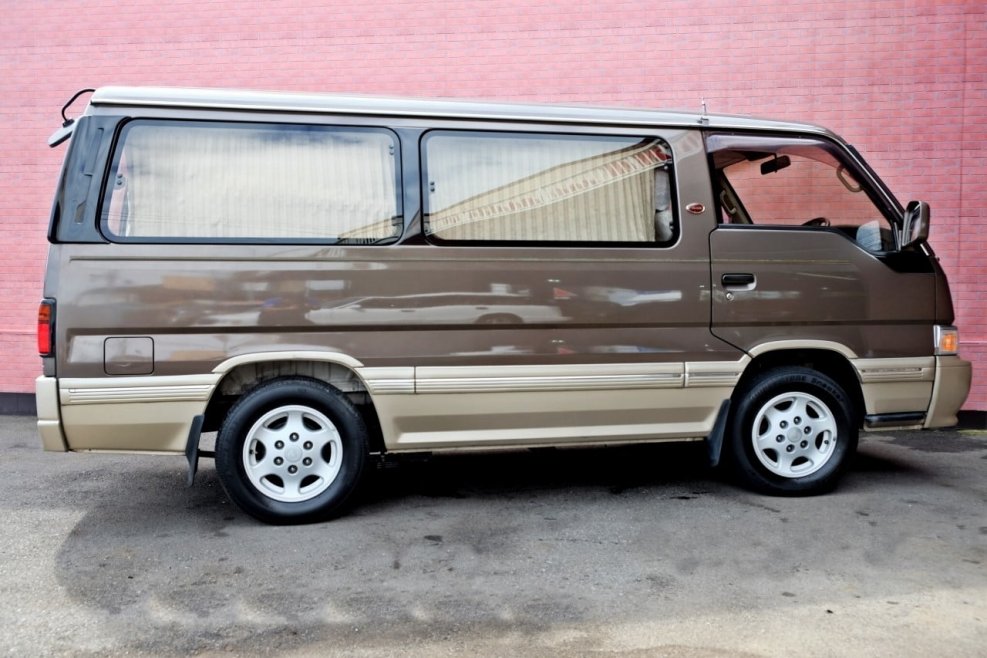 Ниссан Homy 1988 ВЖ 30