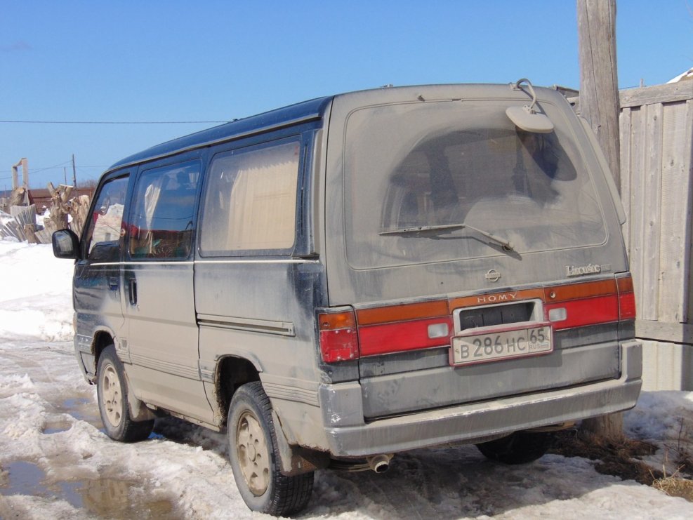 Ниссан Хоми 1996 2.7 АКБ