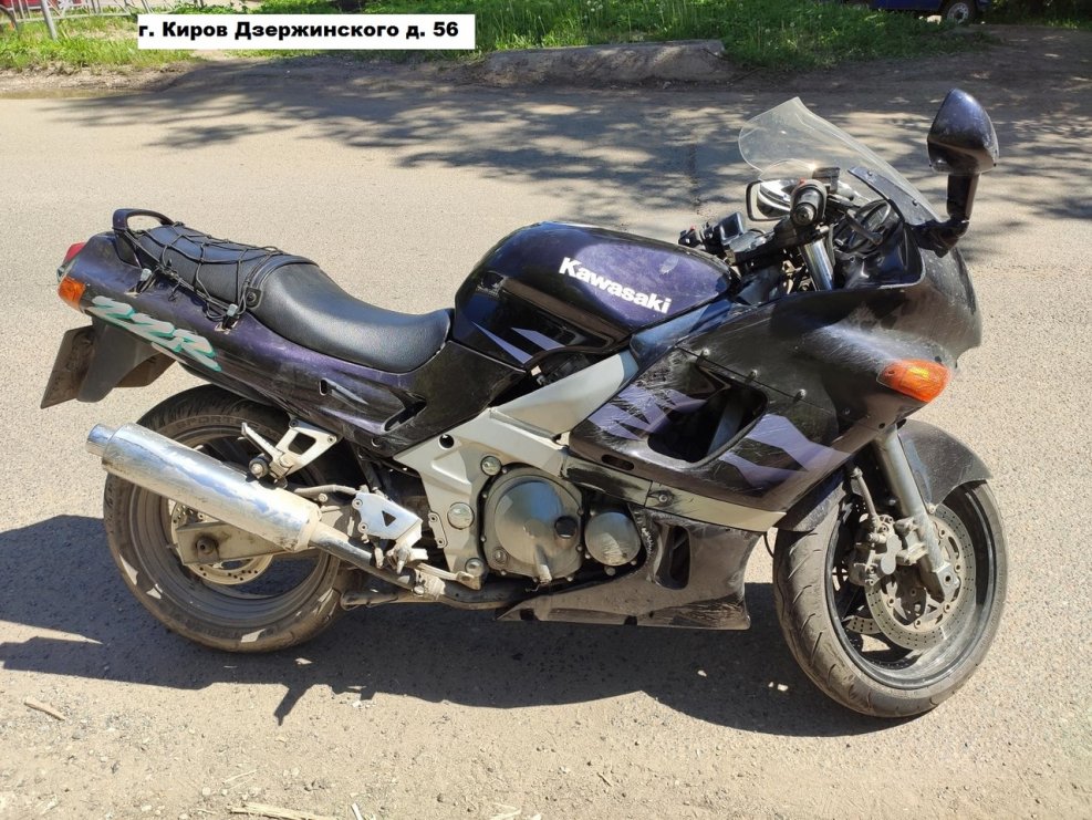 Спортивный мотоцикл Кавасаки чёрный