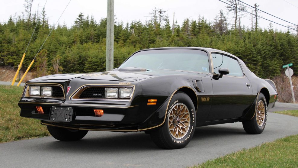 Pontiac Firebird 77