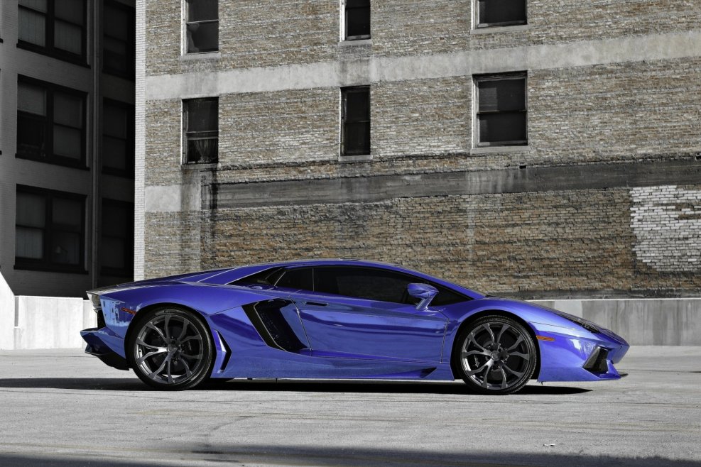 Lamborghini Aventador lp700-4 Blue