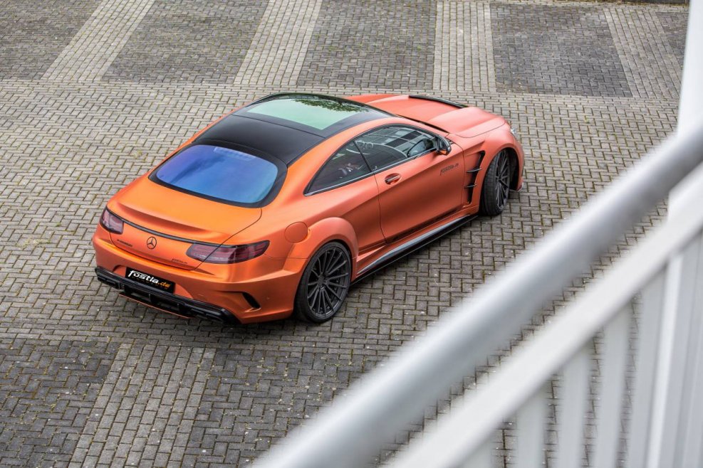 Mercedes c63 AMG оранжевая