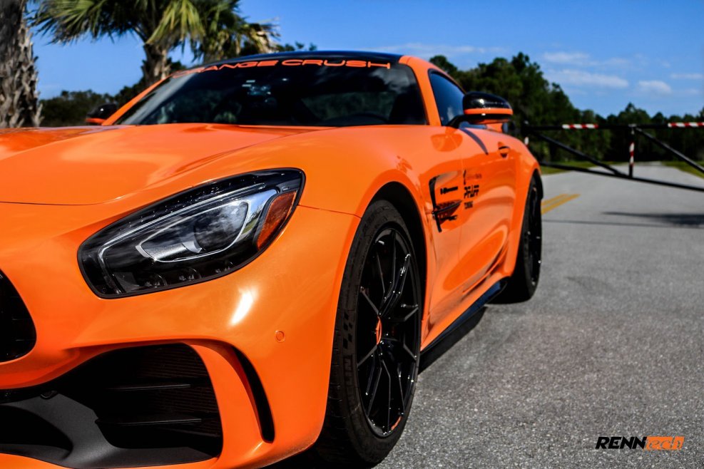 Mercedes AMG gt оранжевый