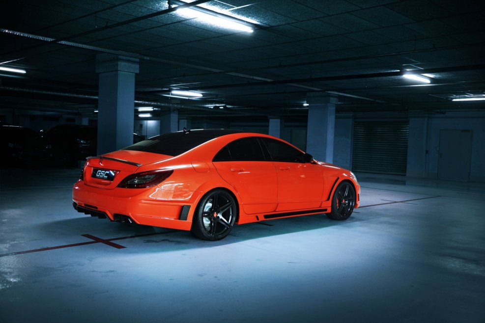 Mercedes-Benz CLS 63 AMG оранжевый