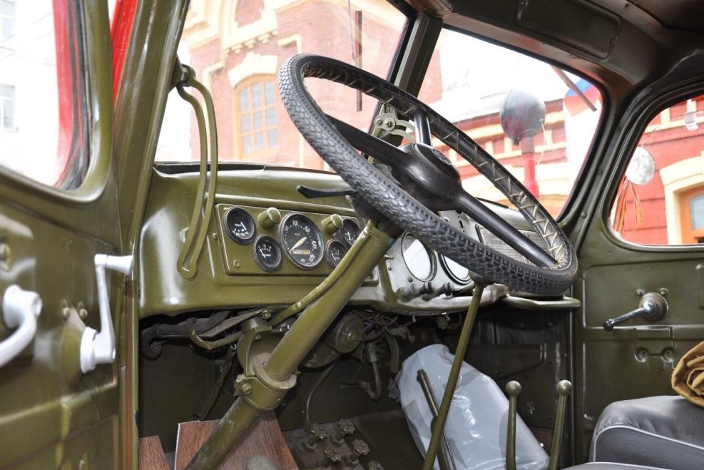 ЗИЛ 157 салон