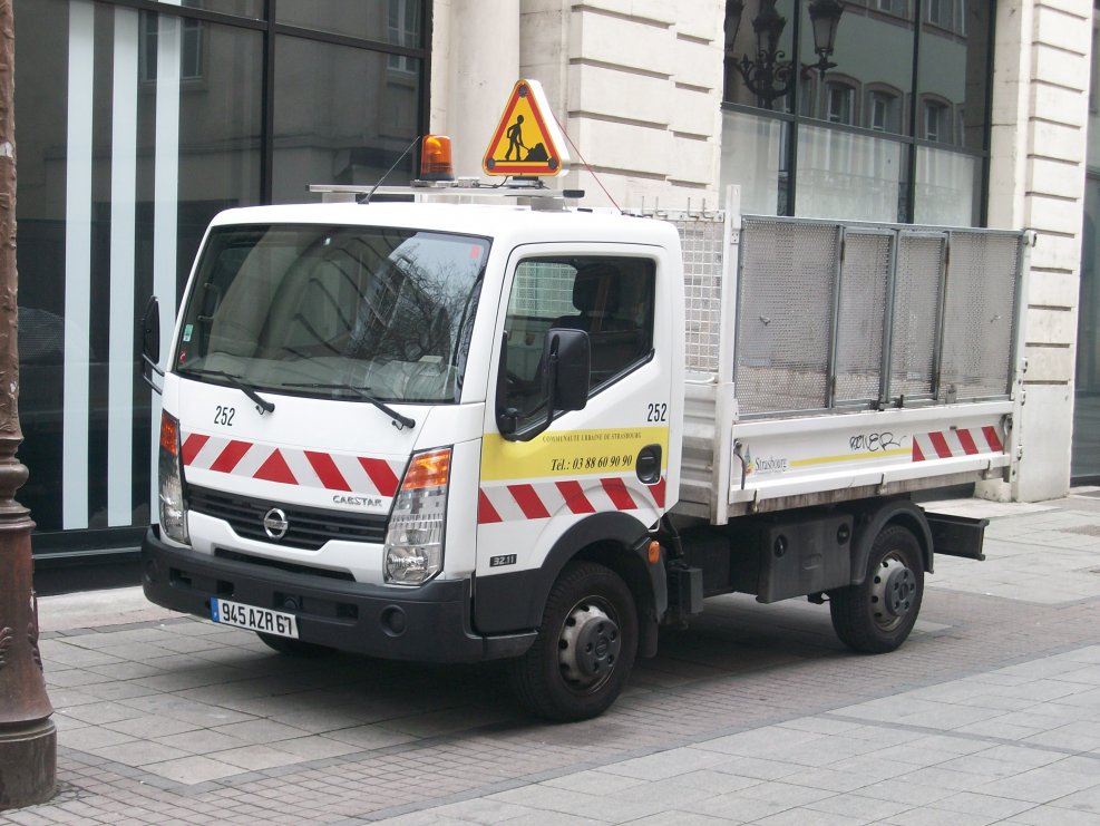 F24m Nissan Cabstar