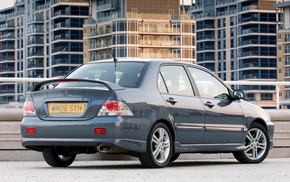 Mitsubishi Lancer 9 2000