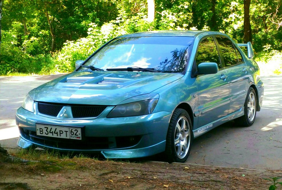 Mitsubishi Lancer Evolution IX GSR