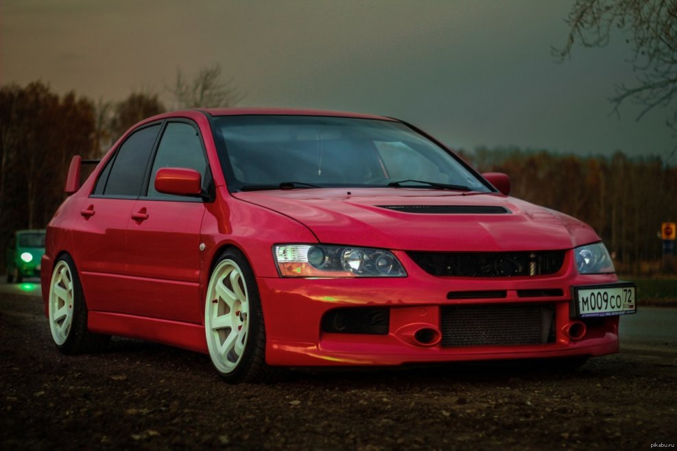 Mitsubishi Lancer 9 красный