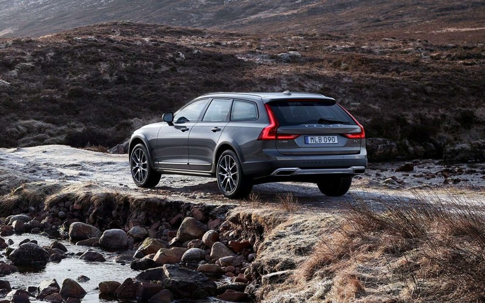 Volvo универсал v90 Cross Country