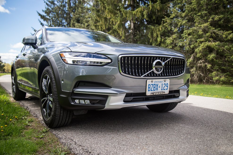 Volvo v90 Cross Country