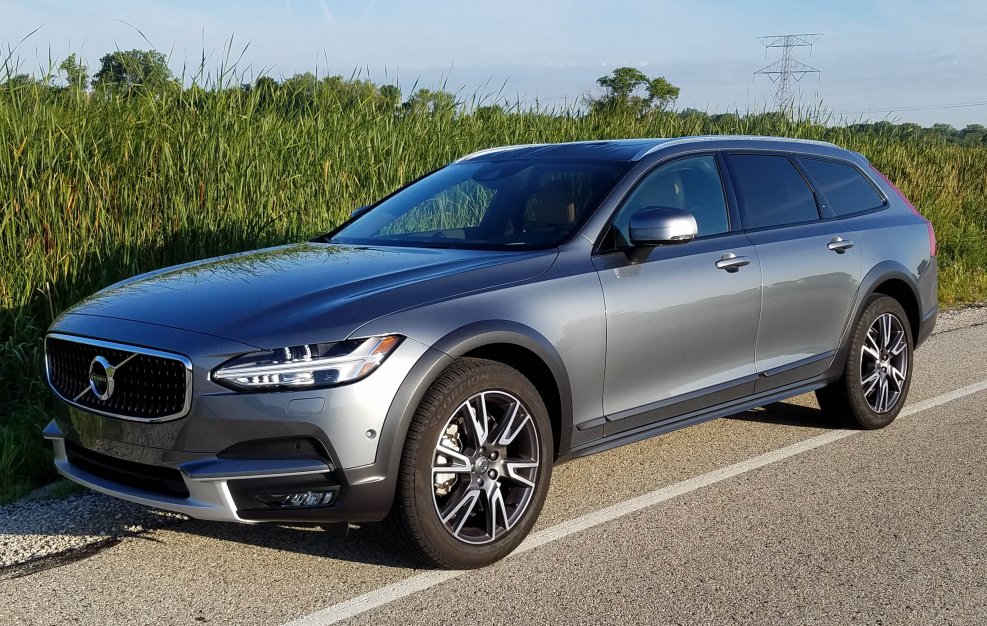 Volvo v90 Cross Country