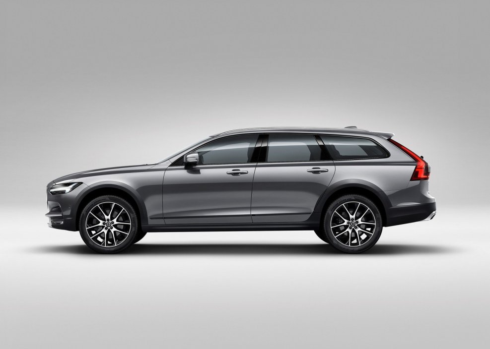 Вольво v90 Cross Country 2020