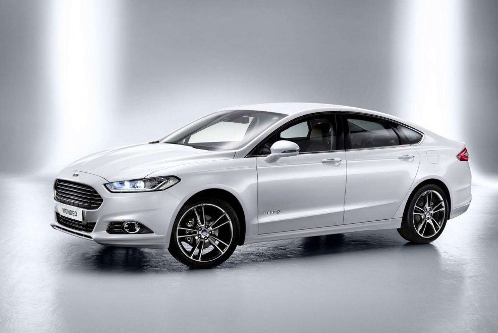 Ford Mondeo 5 синий