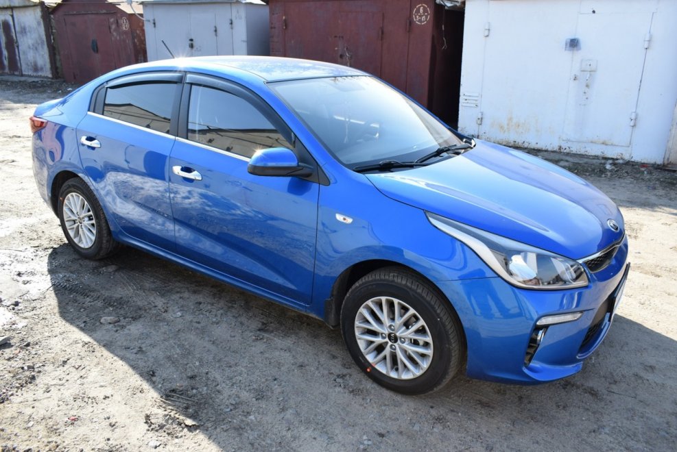Kia Rio 4 синий