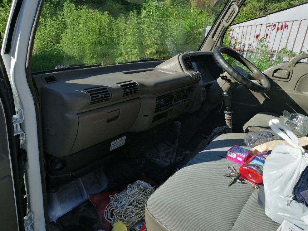 Бардачок Isuzu Elf