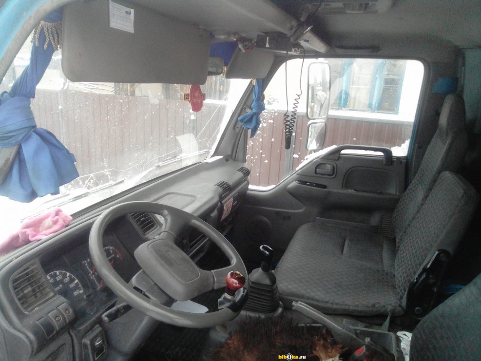 Исузу nqr75 салон