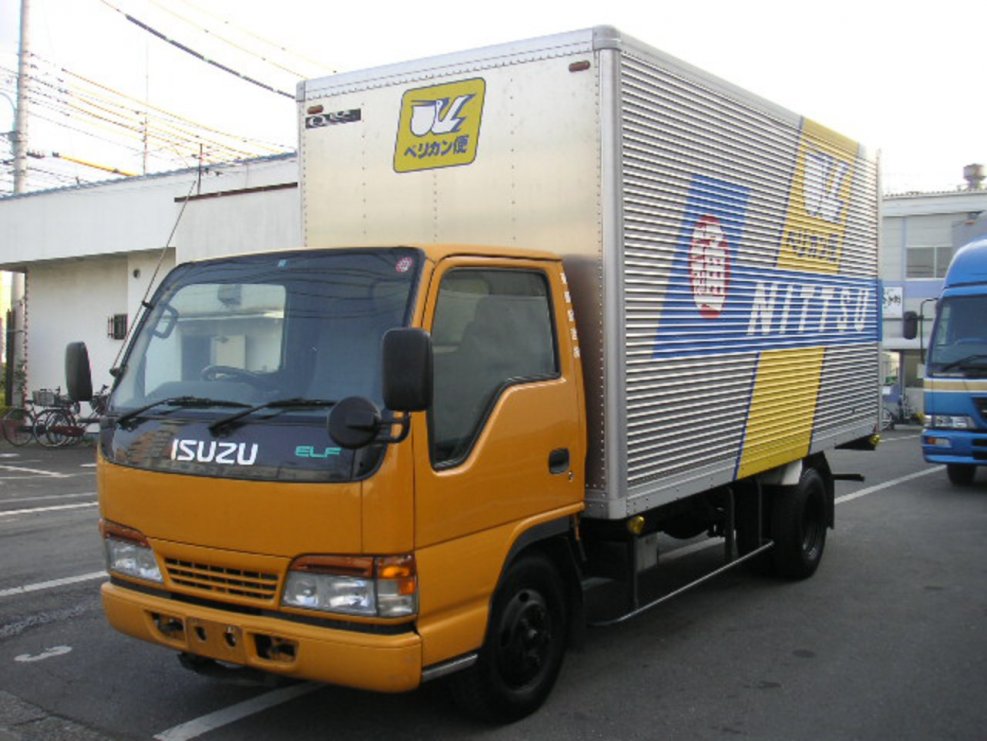 Исузу nqr75 салон
