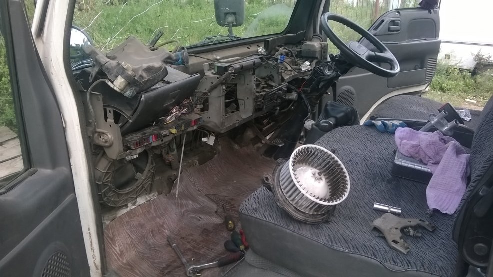 Isuzu Rodeo 2 Торпедо