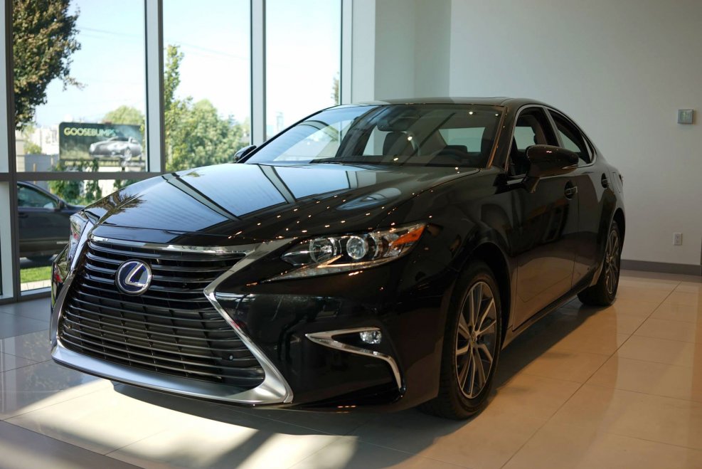 Lexus es 300 2016