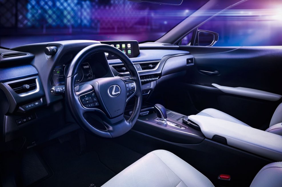 Lexus UX 2019 салон