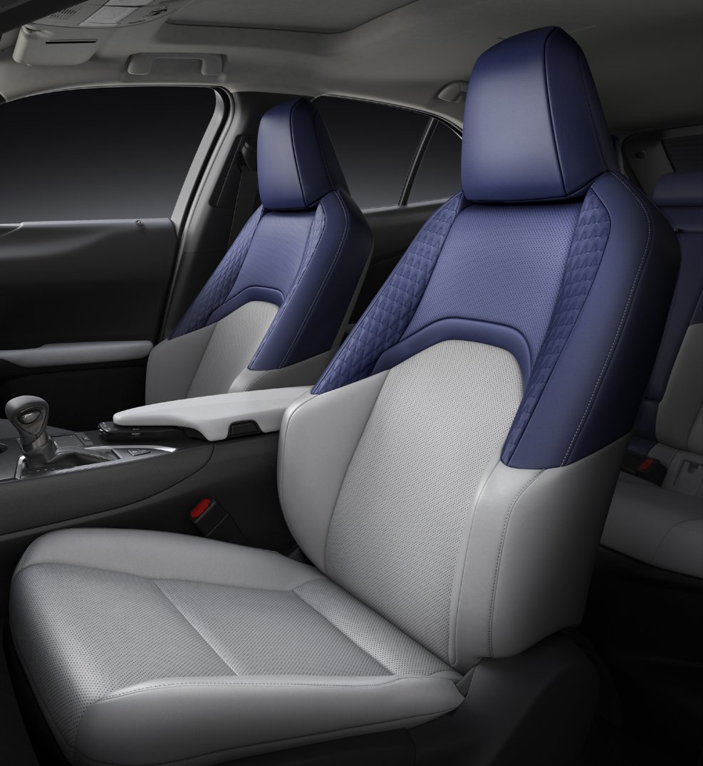 Lexus UX 200 салон