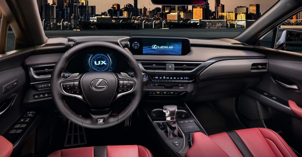Lexus UX 200 интерьер