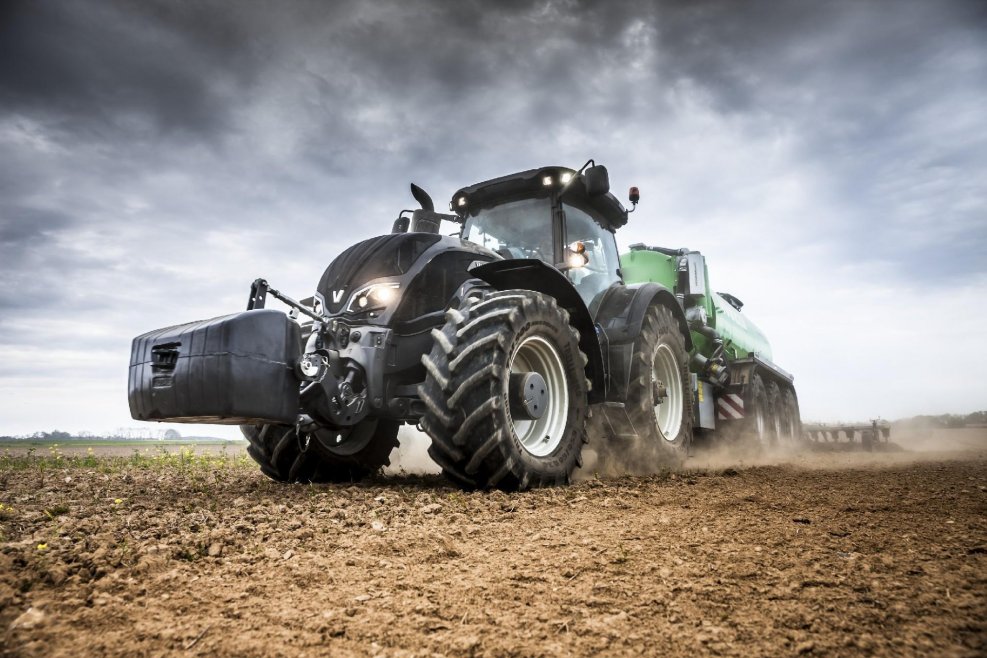 Трактор Valtra s374
