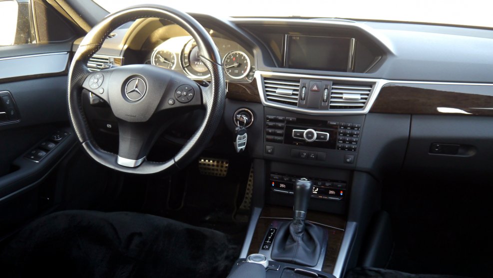 Mercedes Benz e200 w212 салон