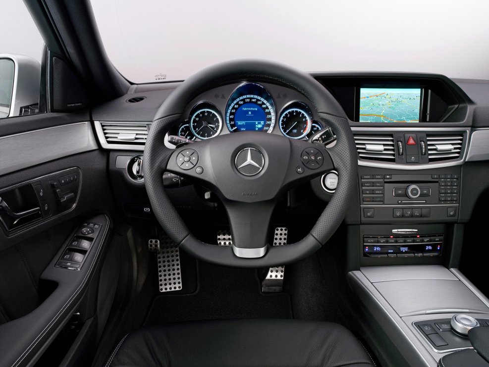 Мерседес-Бенц е-класс w212 салон