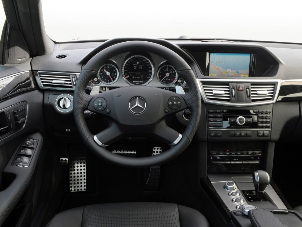 Mercedes-Benz e63 AMG w212 салон