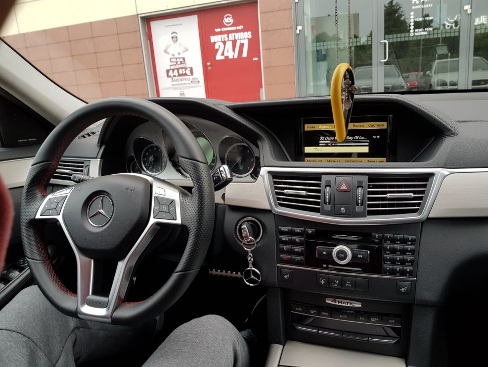 Руль Мерседес w212 Рестайлинг