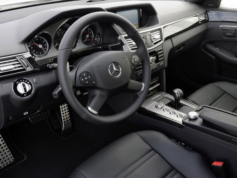Mercedes e63 AMG w212 салон