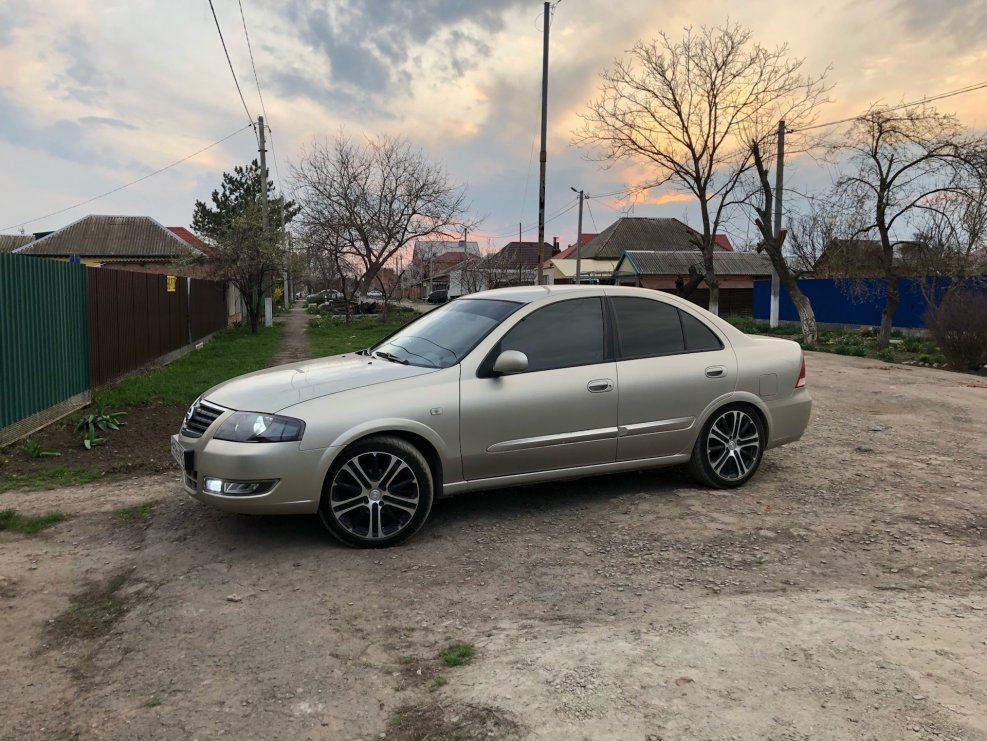 Nissan Almera Classic Black r17