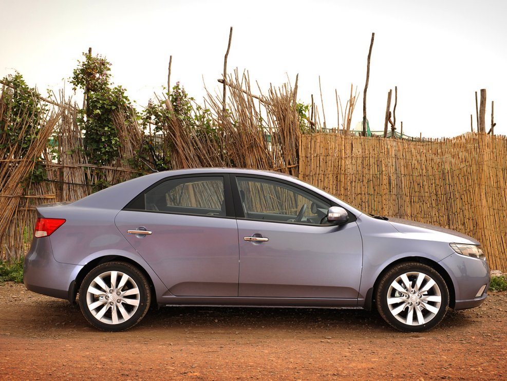 Kia Cerato седан