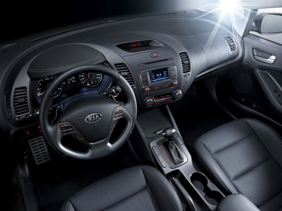 Kia Cerato 2014 Interior