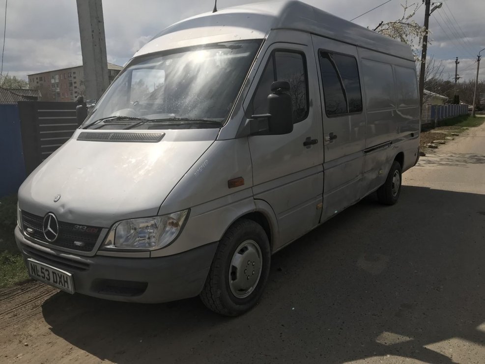 Мерседес 313 CDI старенький