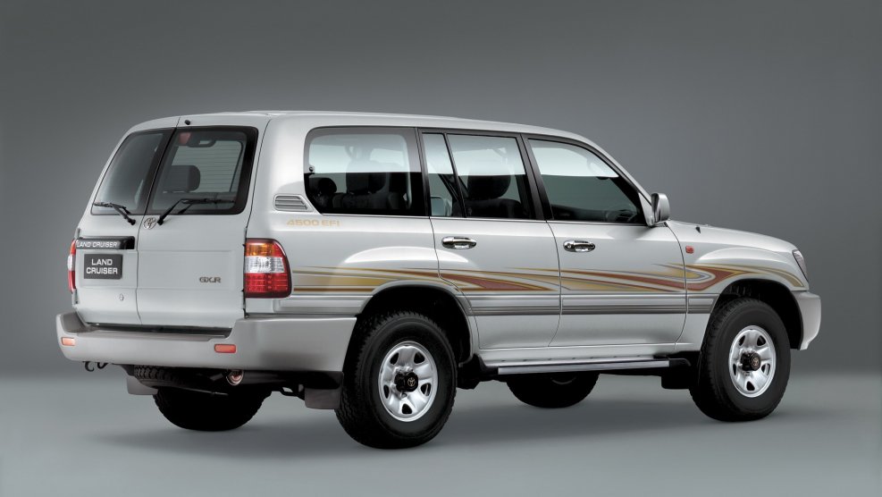 Toyota Land Cruiser 100